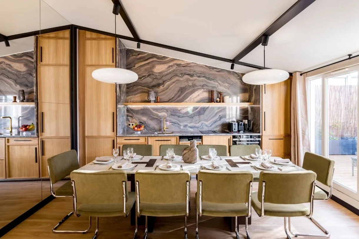 SAM et Cuisine Signature Suite St Cyr II - terrasse vue Paris 