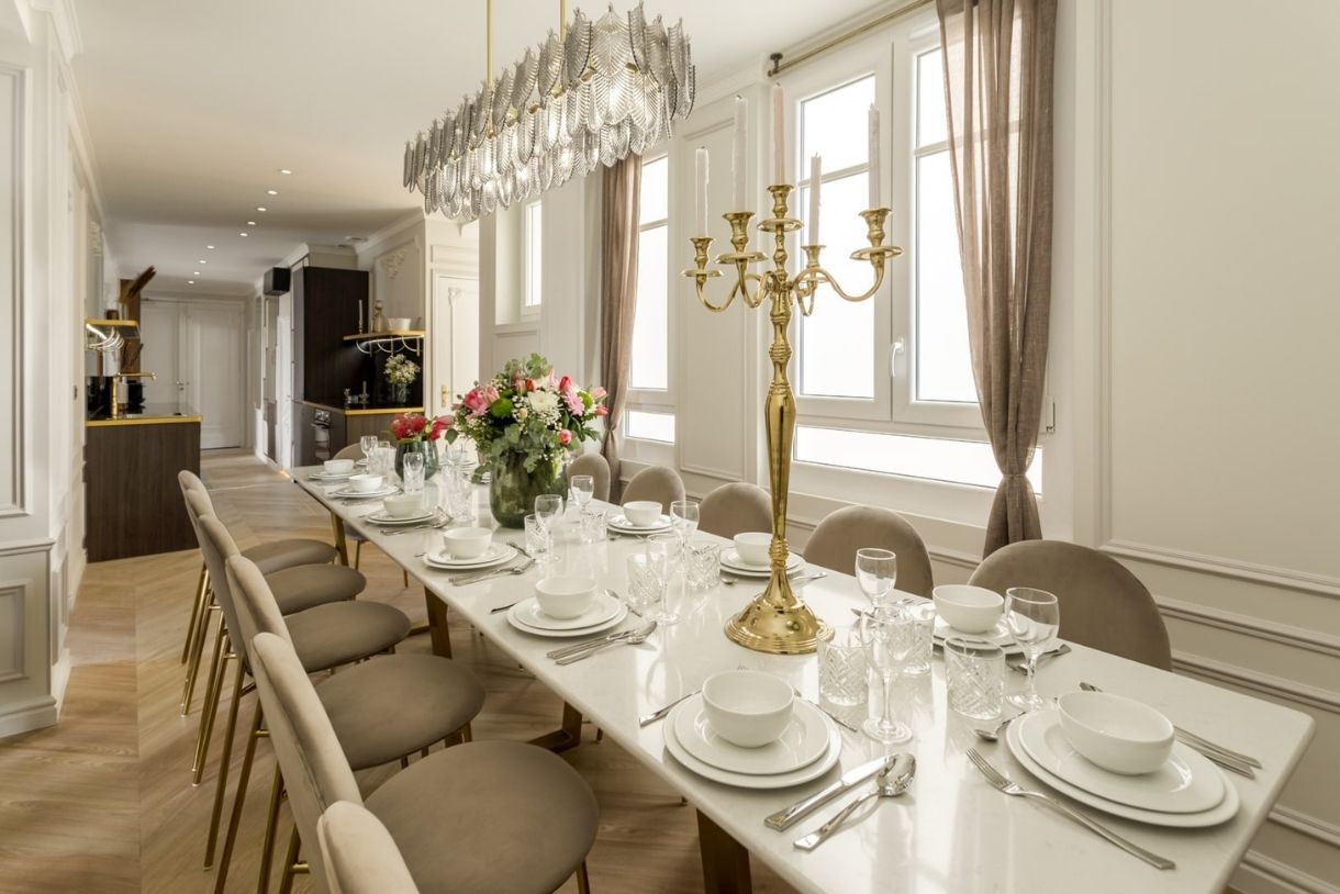 Salle à manger de l'appartement Hoche Merveil Paris