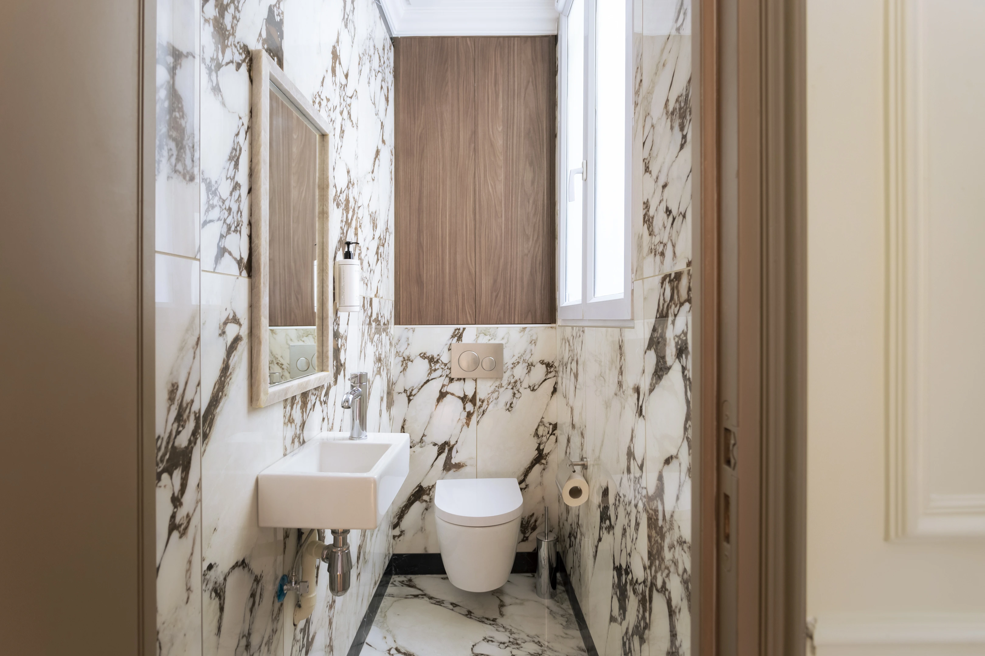 Le wc Appartement cosy ponceau balcon