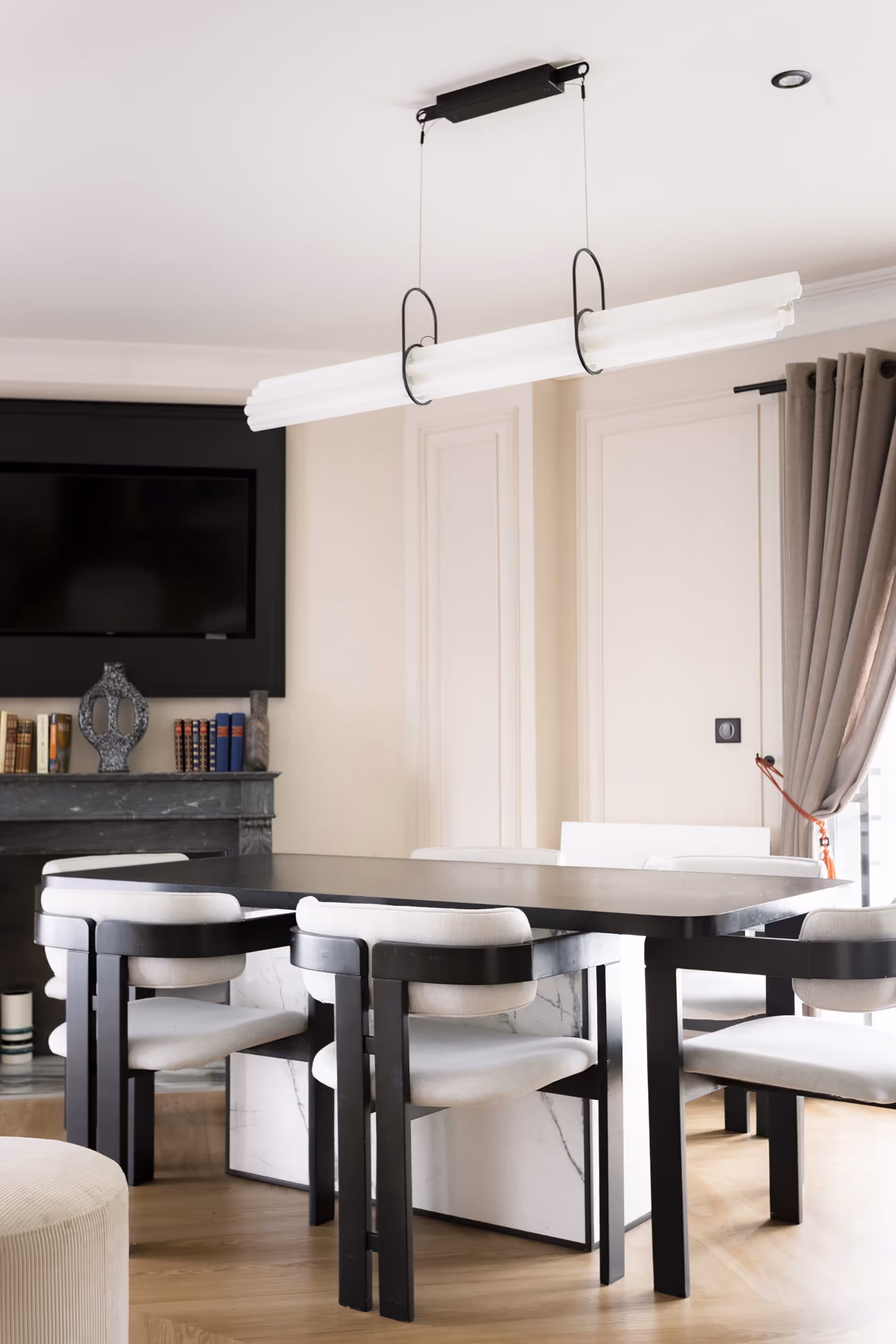 Salle à manger de la Luxury Suite Bvd Saint Denis