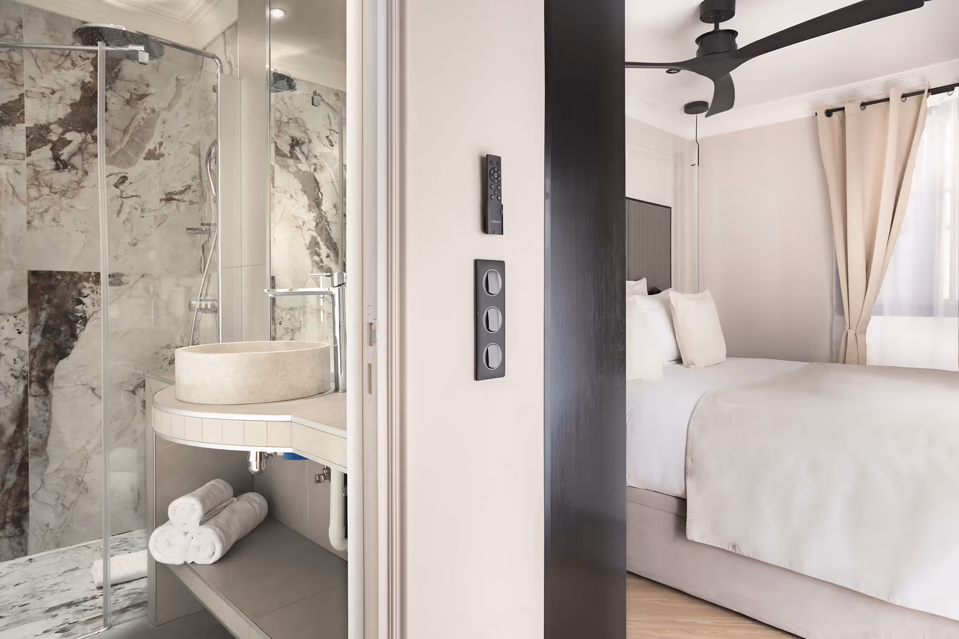 Le sdb chambre 2 suite de luxe bVd st denis