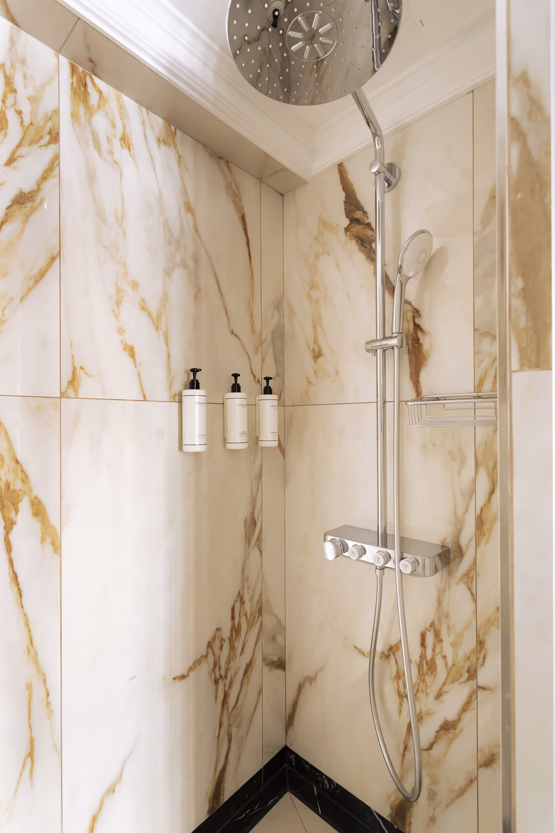 The bathroom Cosy apartment rIVoli