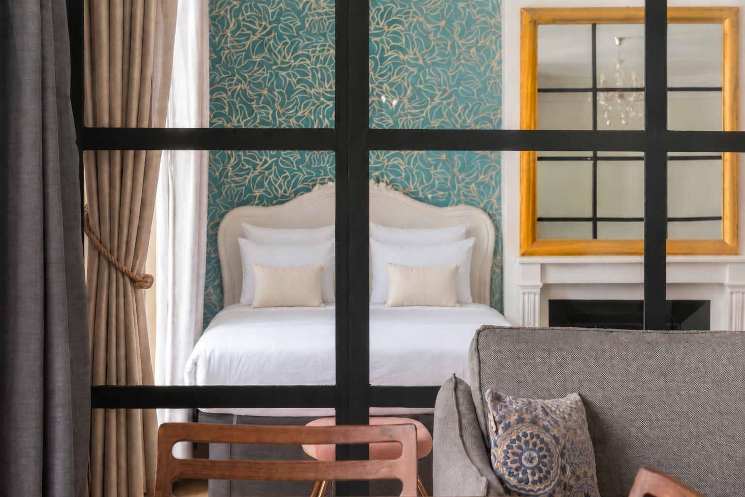 The aboukir III luxury suite lounge