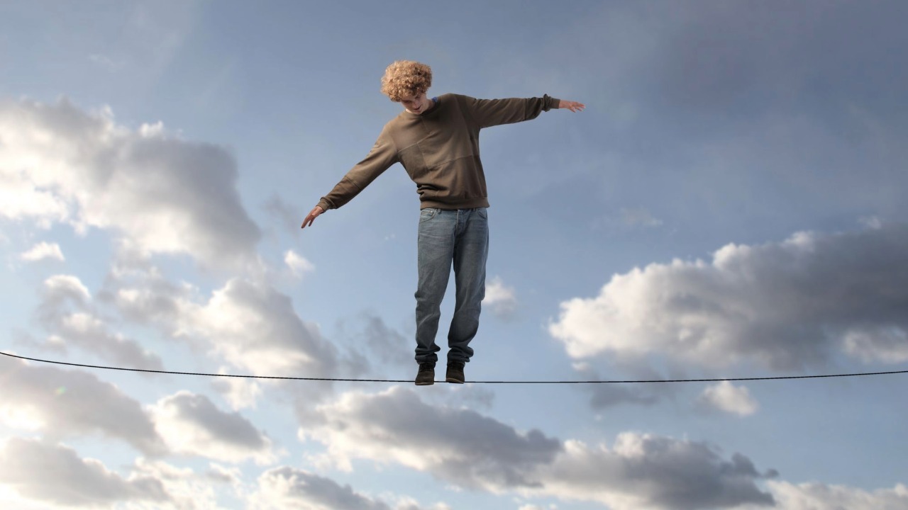 People at a table analyzing a Sell on Amazon Buy Box Chart