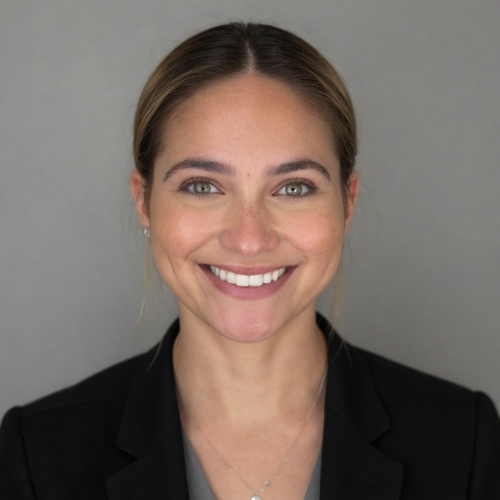 Dr. Dr. Ariana Figueroa, DMD