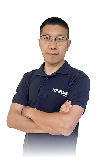 Joey Zhou, energieadviseur van Zonnevolt