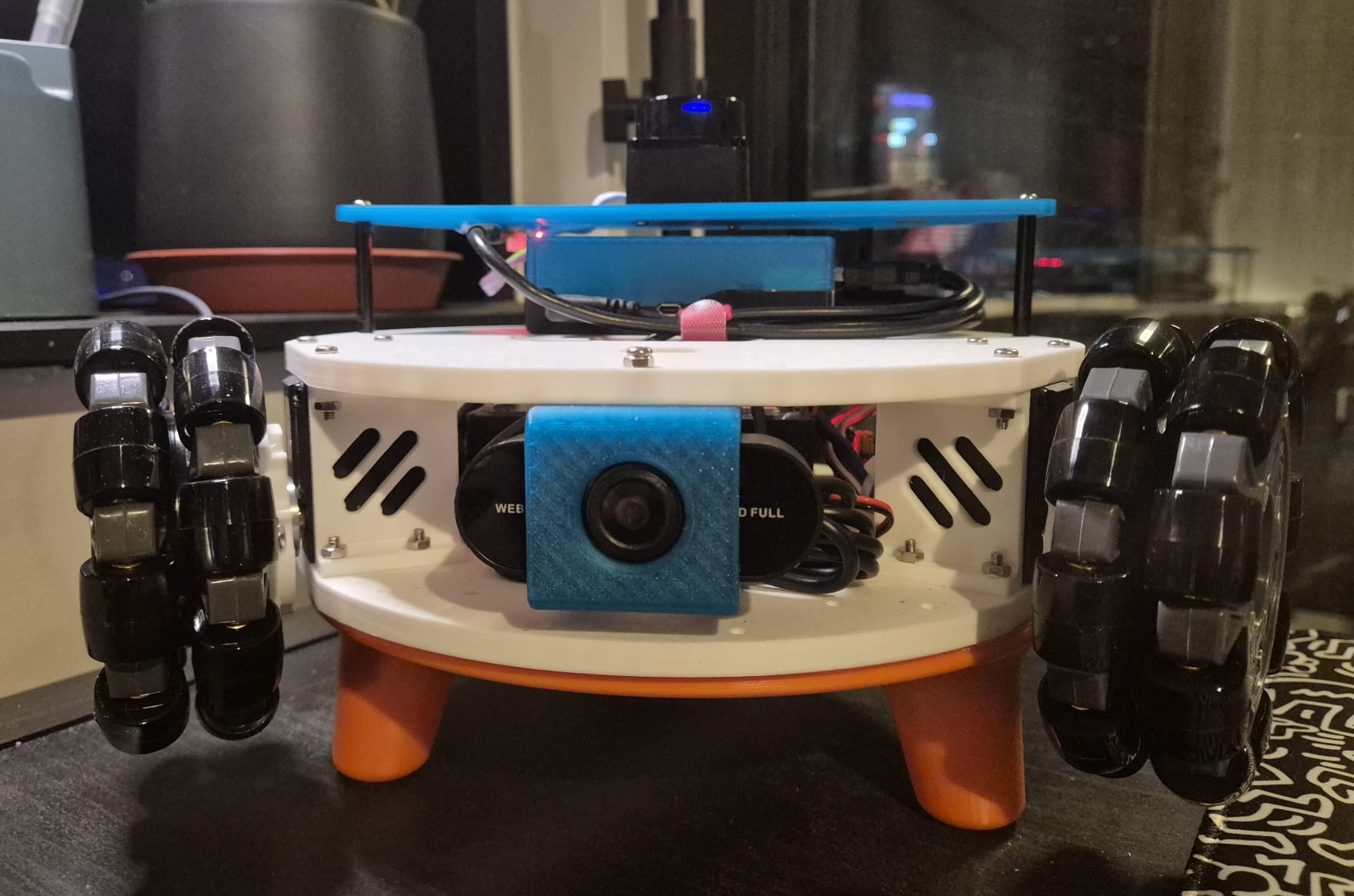 Calibrating a monocular camera for the LeKiwi robot using ROS 2