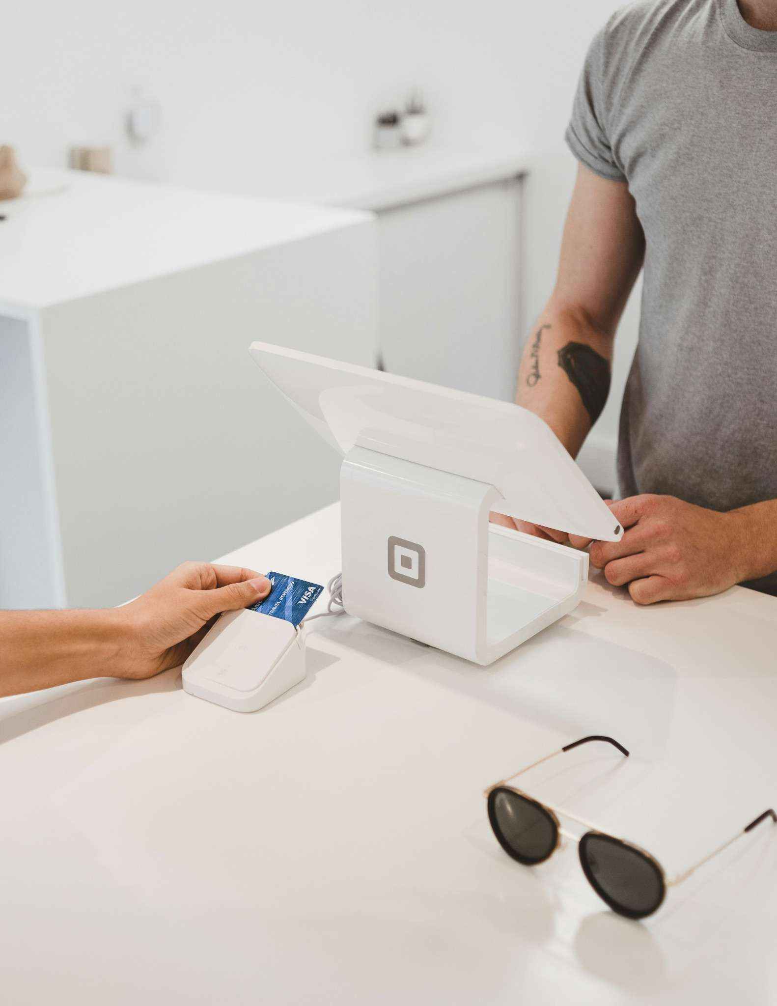 Transaction client lors d’un processus de vente B2B.