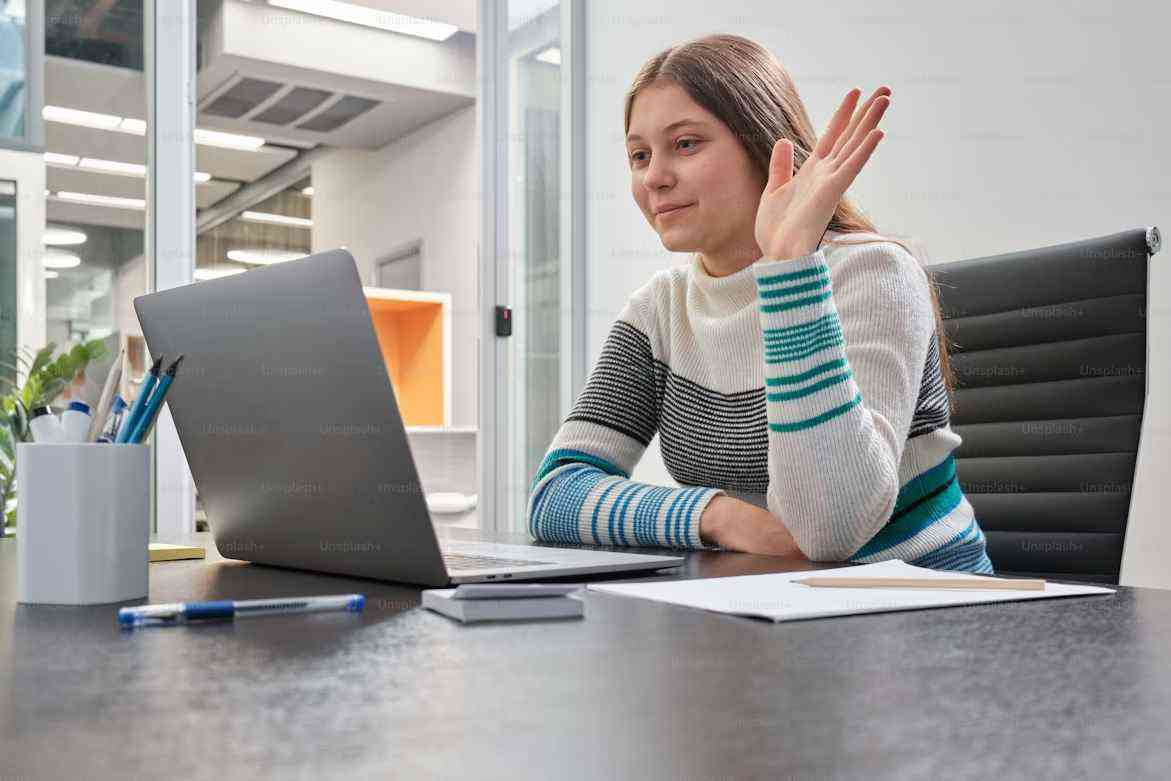 Analyse individuelle des besoins clients pour adapter les messages marketing.