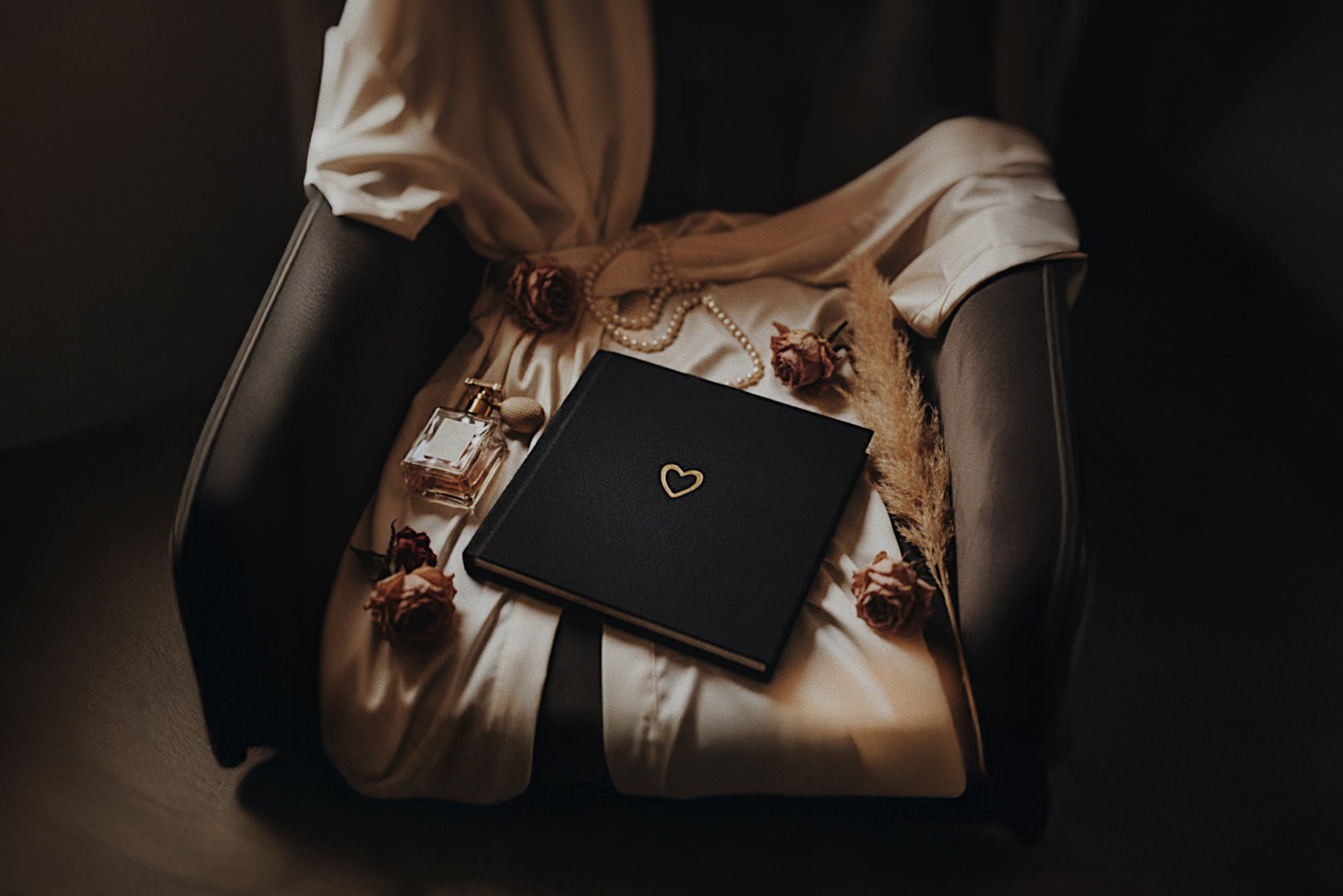 Top 5 Mistakes Photographers Make When Selling Albums (And How to Avoid Them)