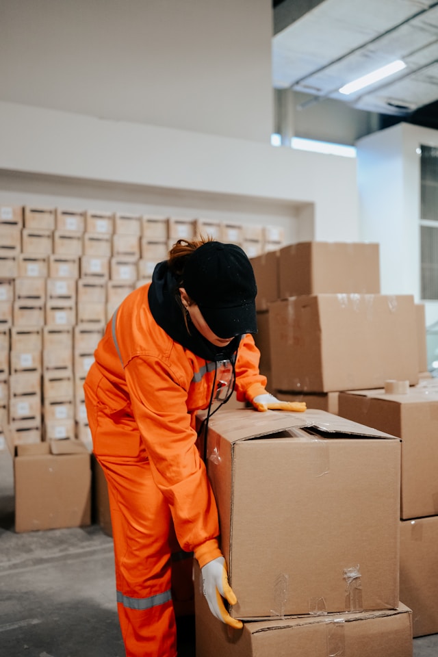 Shipping boxes for high volume import and export