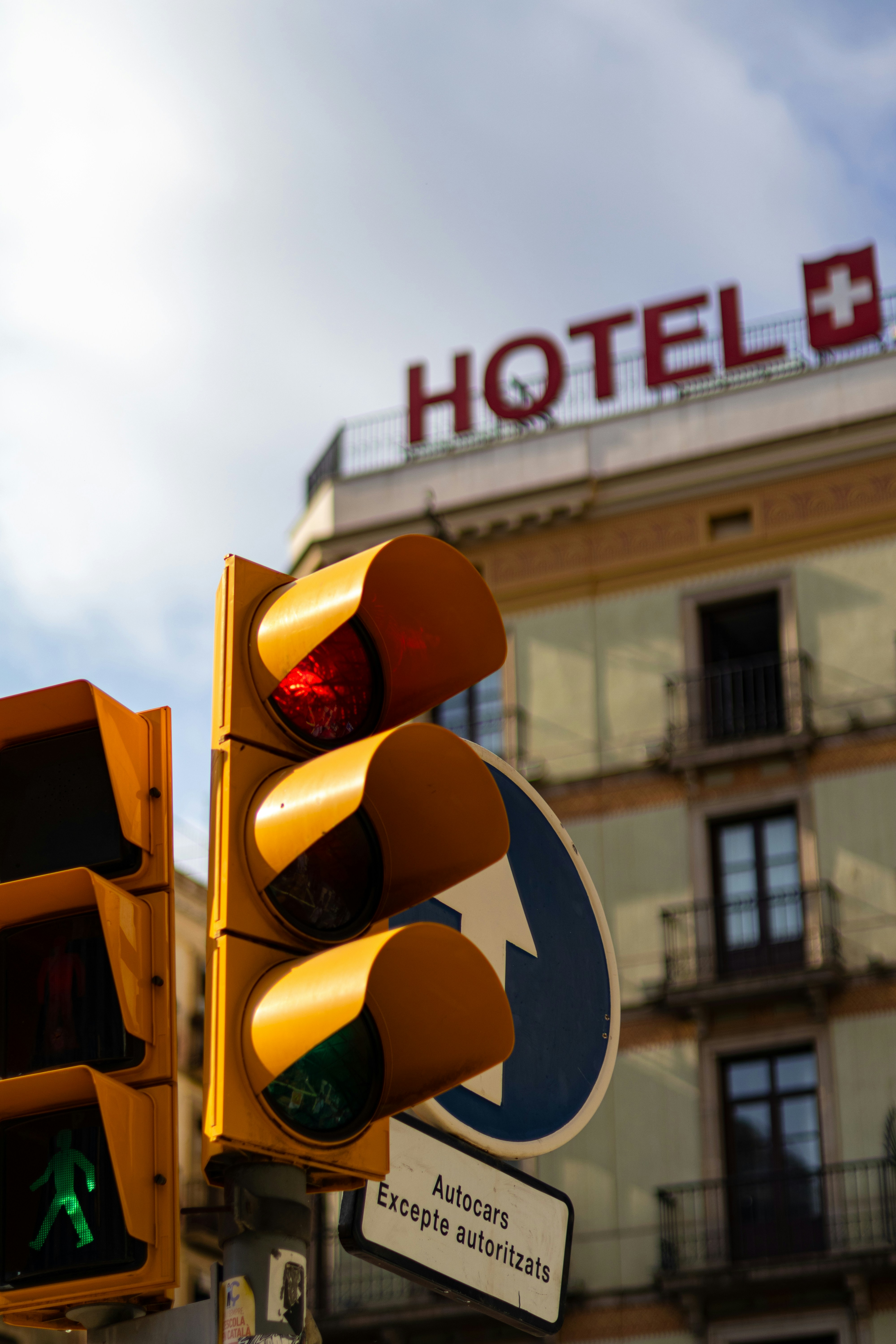 Travel Solutions for Energy Sector: Find Hotels Where Your Crews Work