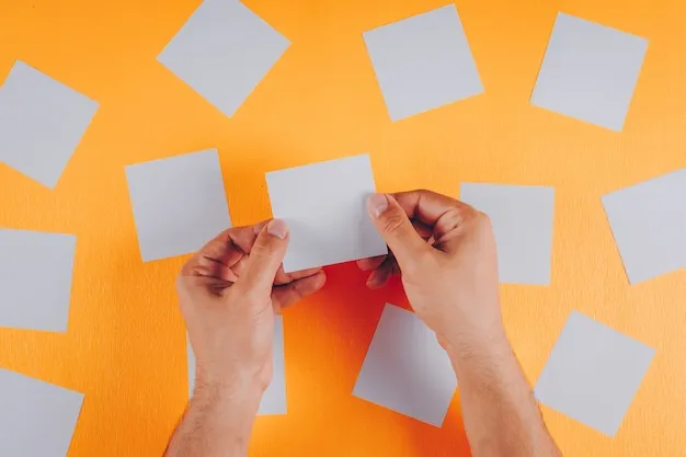 Note papers in man's hands