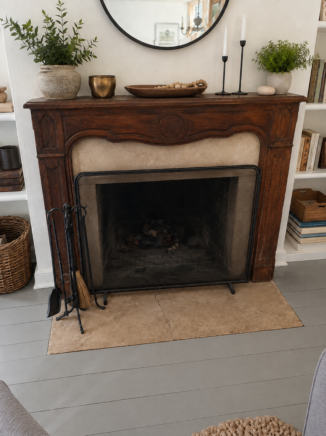 Fireplace hearth photo the reviewer is checking