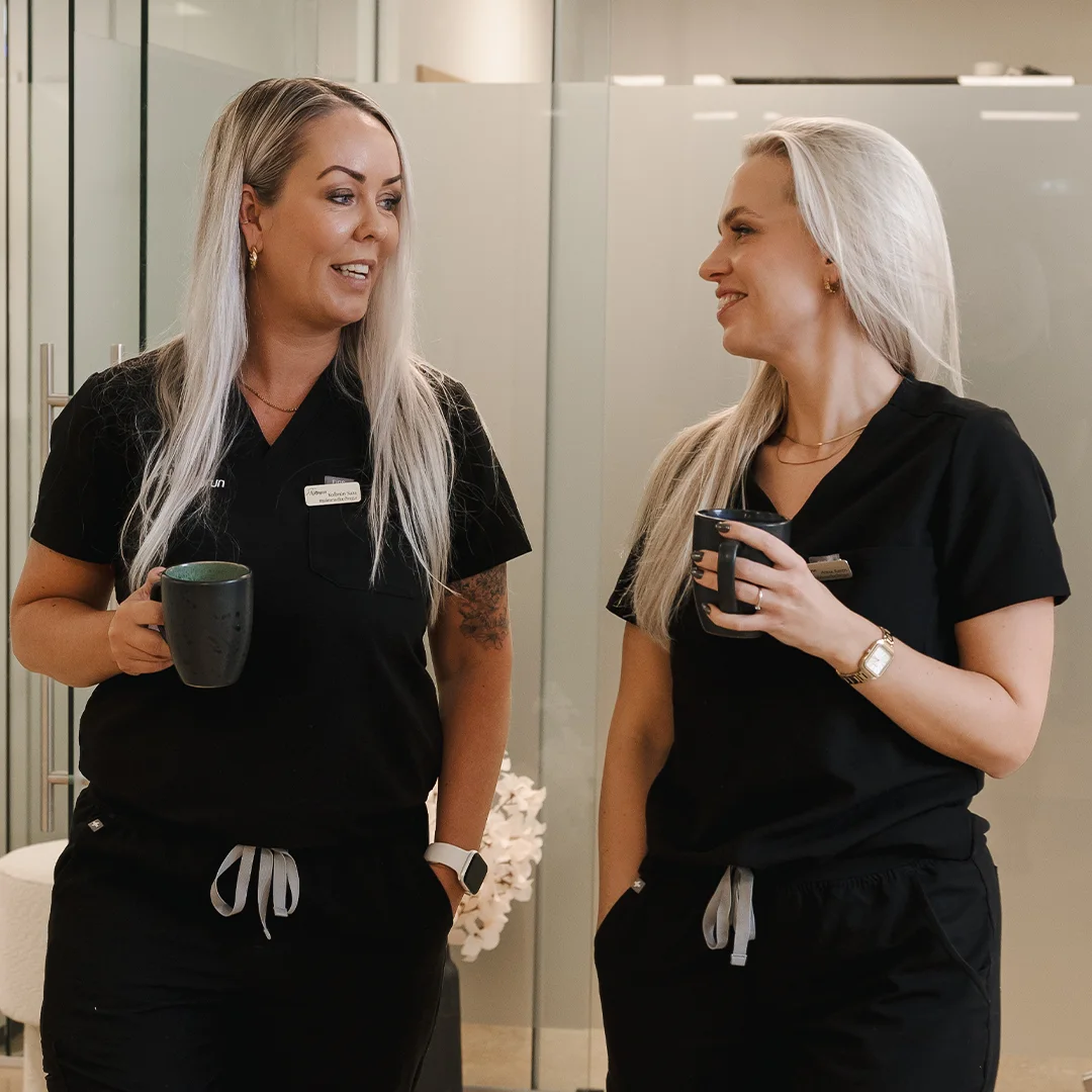 Hjúkrunarfræðingar hjá Húðfegrun í Reykjavík sem veita faglega ráðgjöf um Dermapen og microneedling húðmeðferðir.