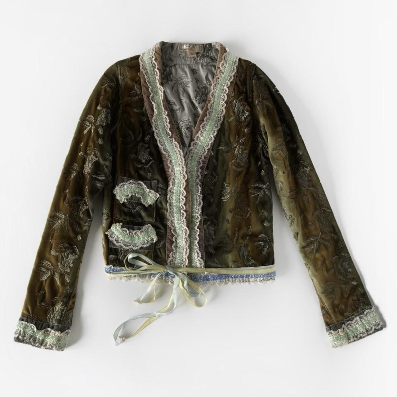 voyage 90s jacket