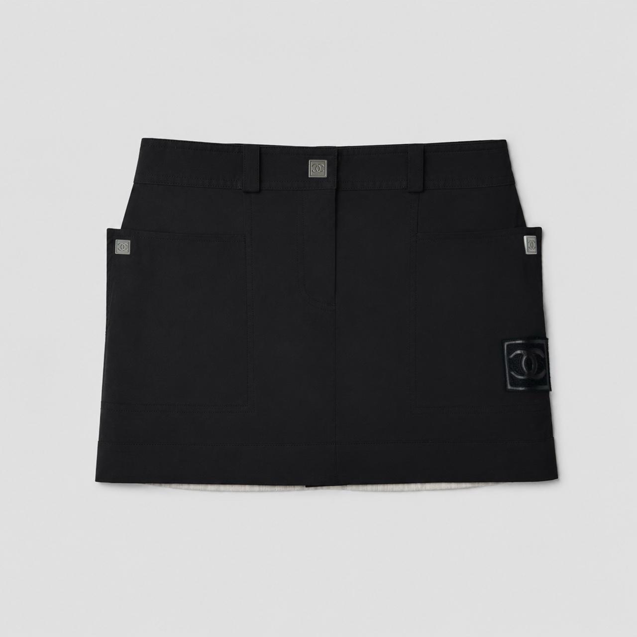 chanel 00s mini skirt
