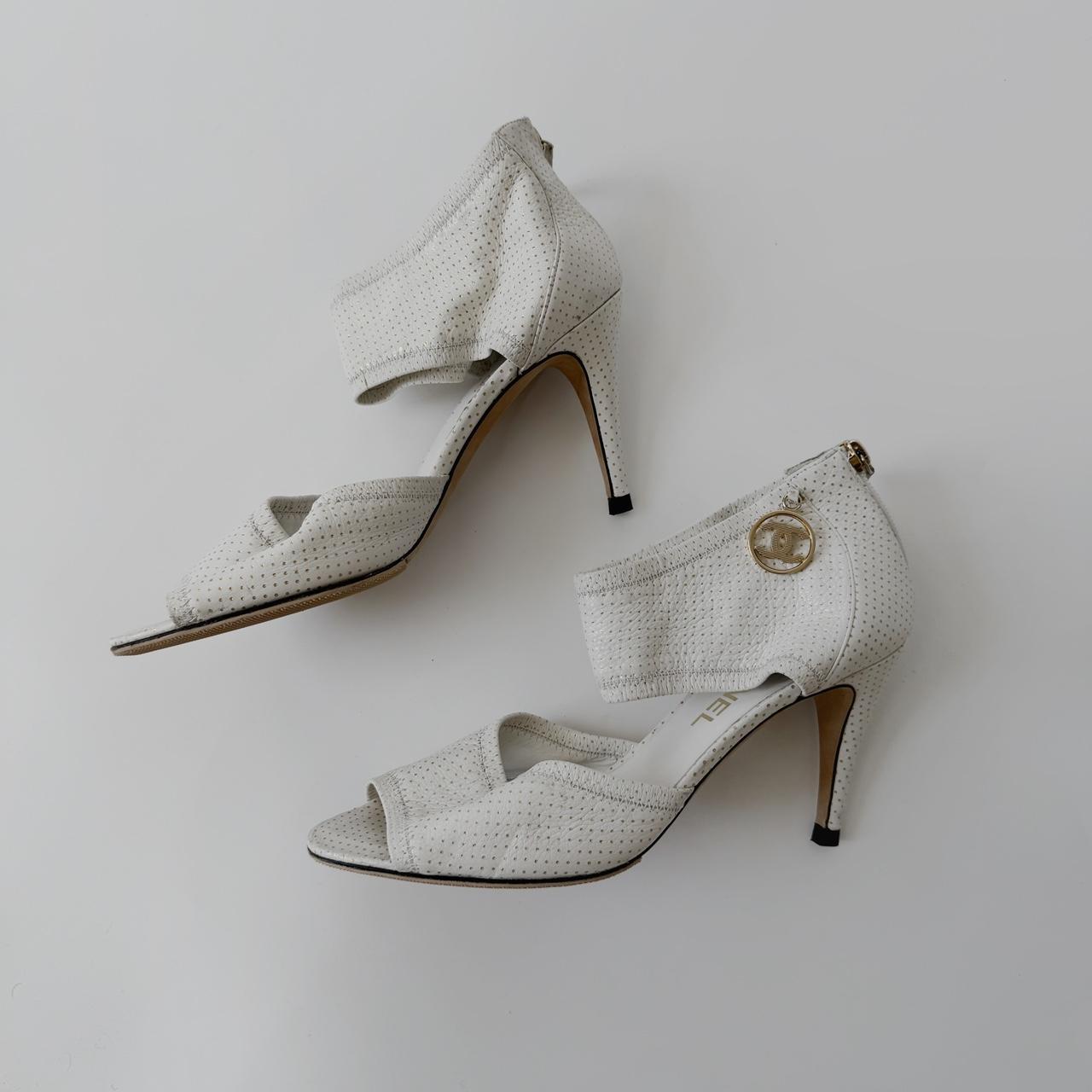 Chanel 2009 heels