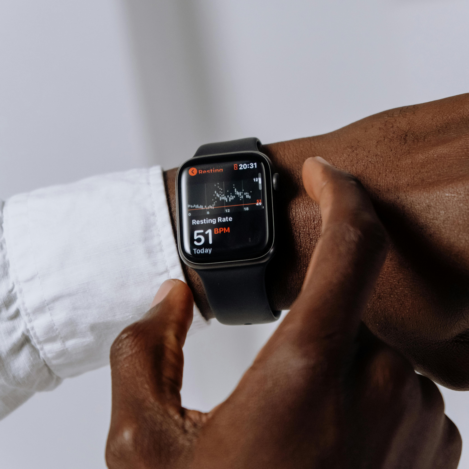 Graphic showing wearable - smart watch analysing health data