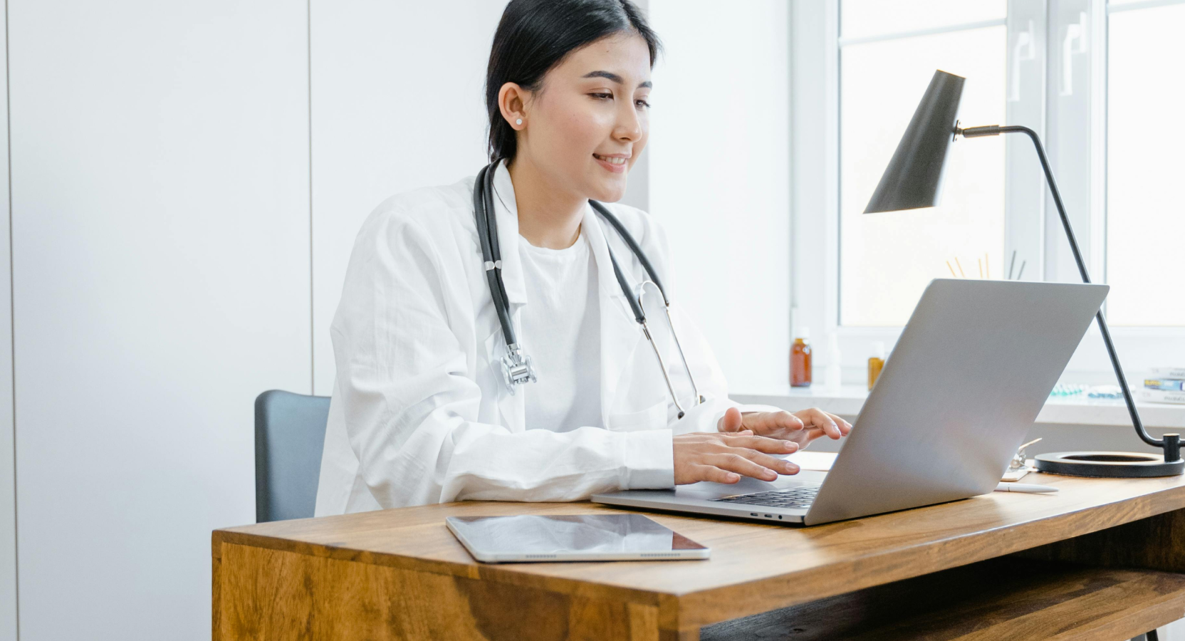 Healthcare professional searching patient data with XAI
