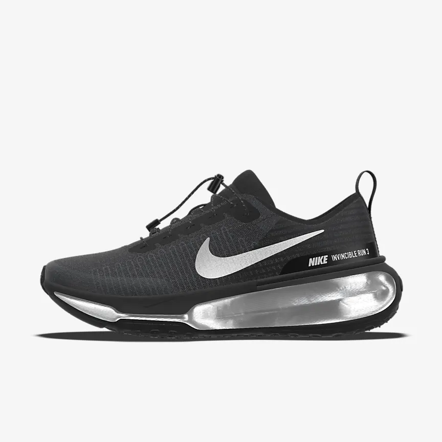 black nike shoes