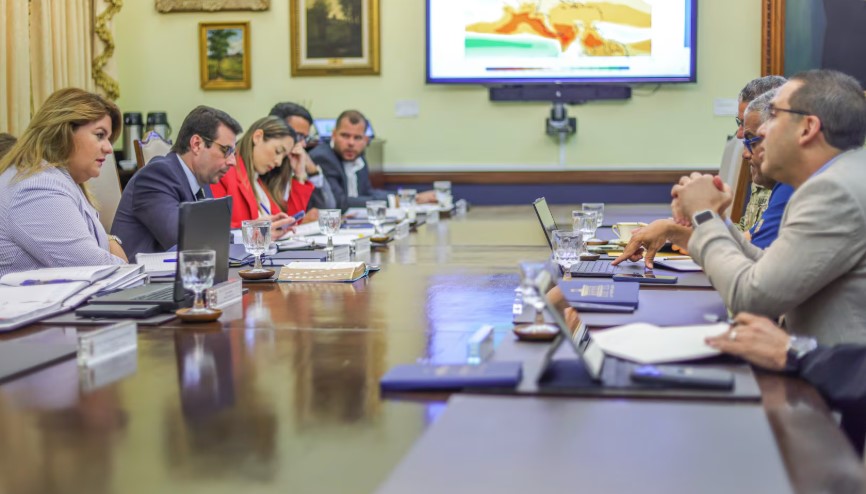 El Ejecutivo envió cartas a la Junta de Supervisión Fiscal para que se le autorice formalizar acuerdos con programas de asistencia financiera de la EPA
