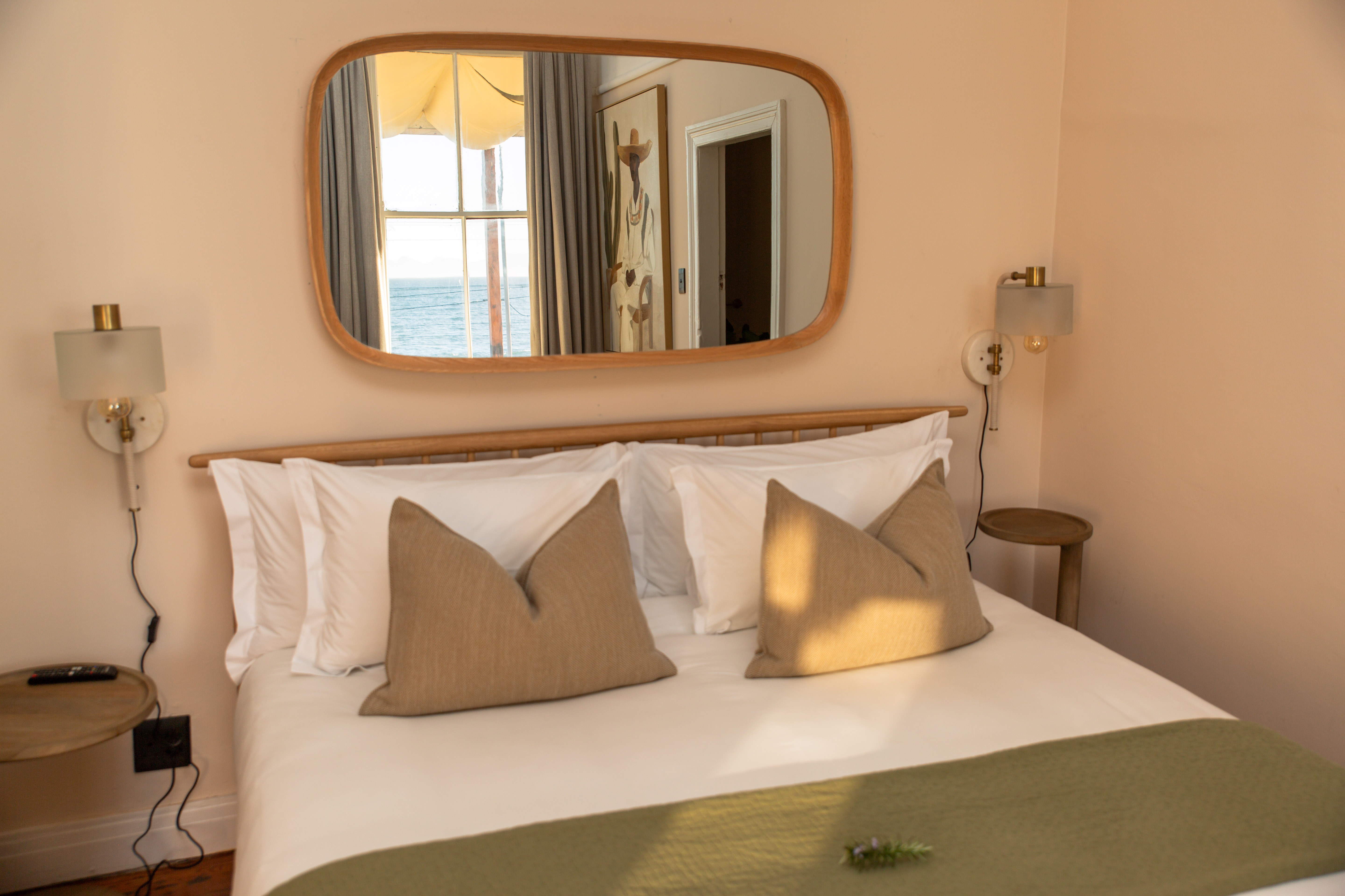 Deluxe Sea View Suite