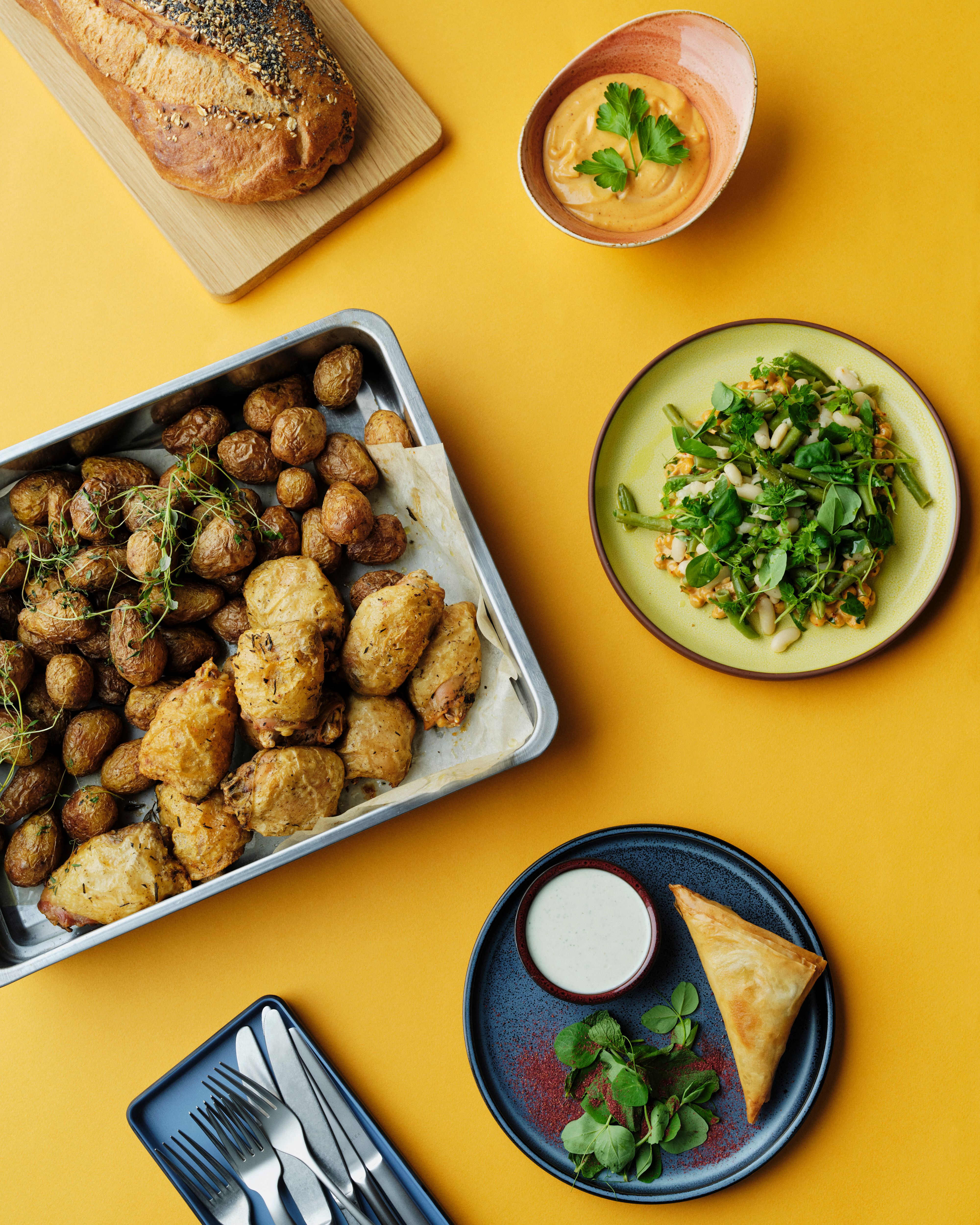 Billede af store lækre hvide asparges i hænder