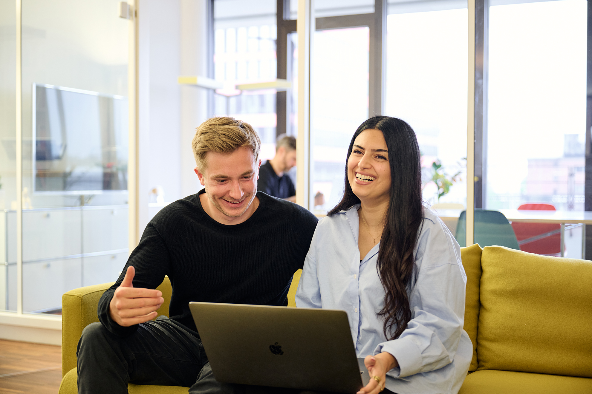 Beratungsgespräch zum Thema UX und Customer Experience von Stadtwerken