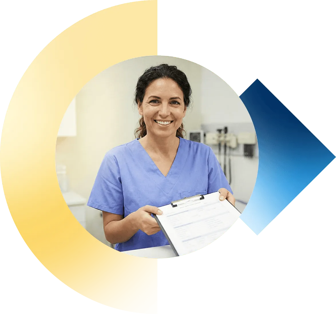 Assistante médicale souriante à l'accueil du cabinet médical