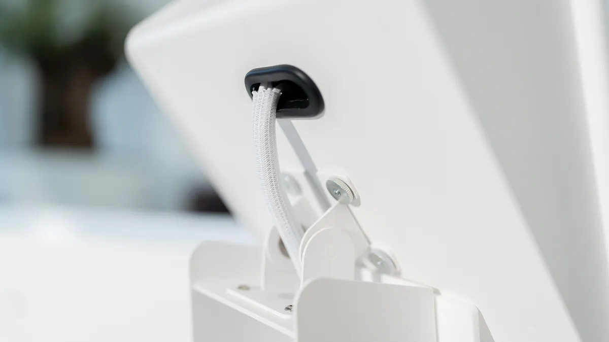 Reales Foto des Checkin-Terminals in einer Arztpraxis