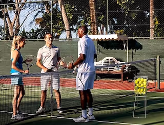 Cours de tennis - Muse Villa