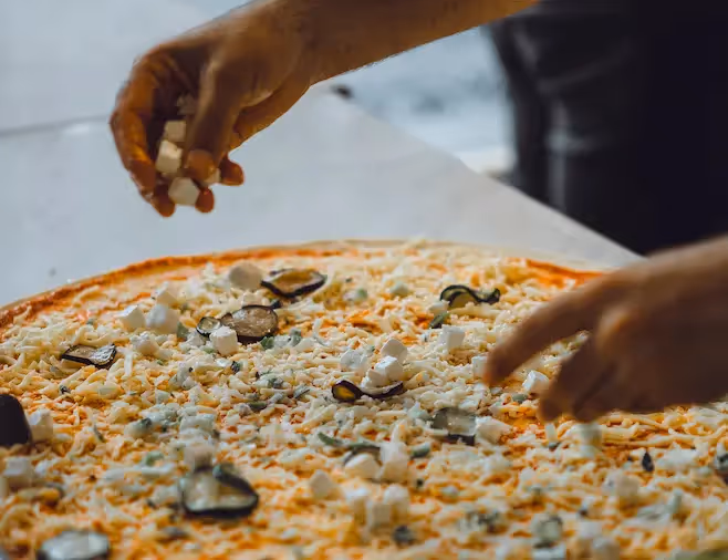 Pizza Maison & Partage | Extraordinary Hospitality - Muse Villas