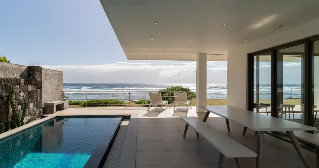 Oceanfront muse villas in Mauritius with private pool