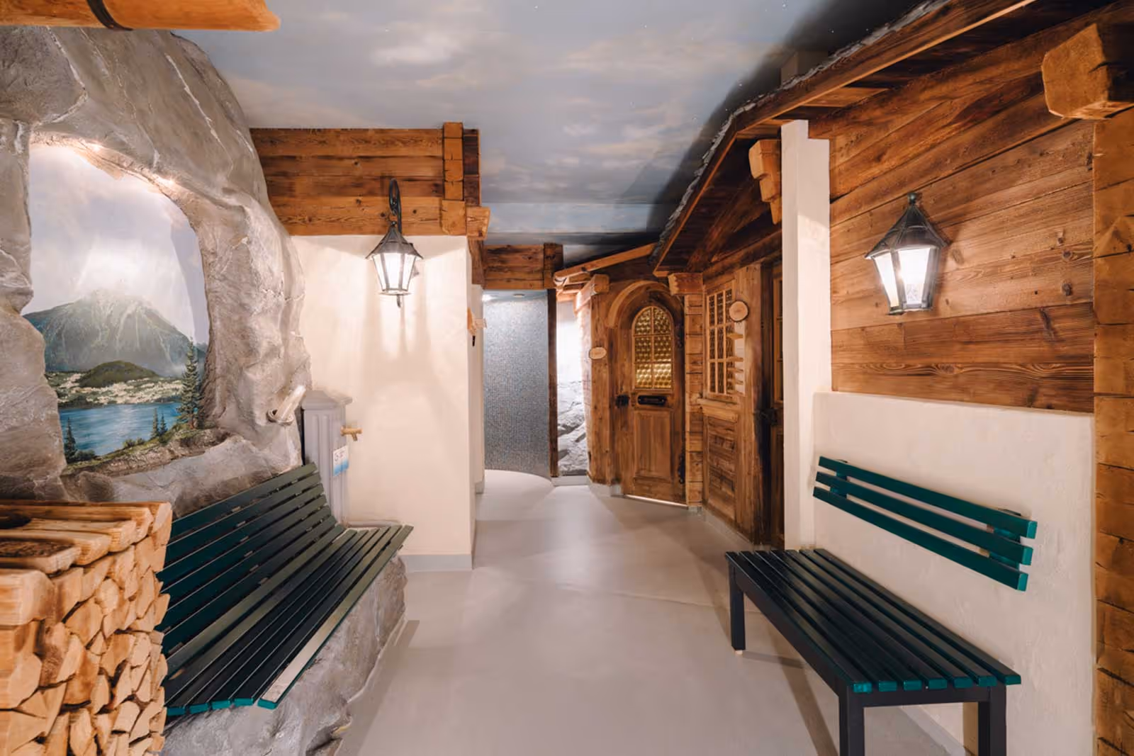 Espace spa de style chalet avec banc et bois