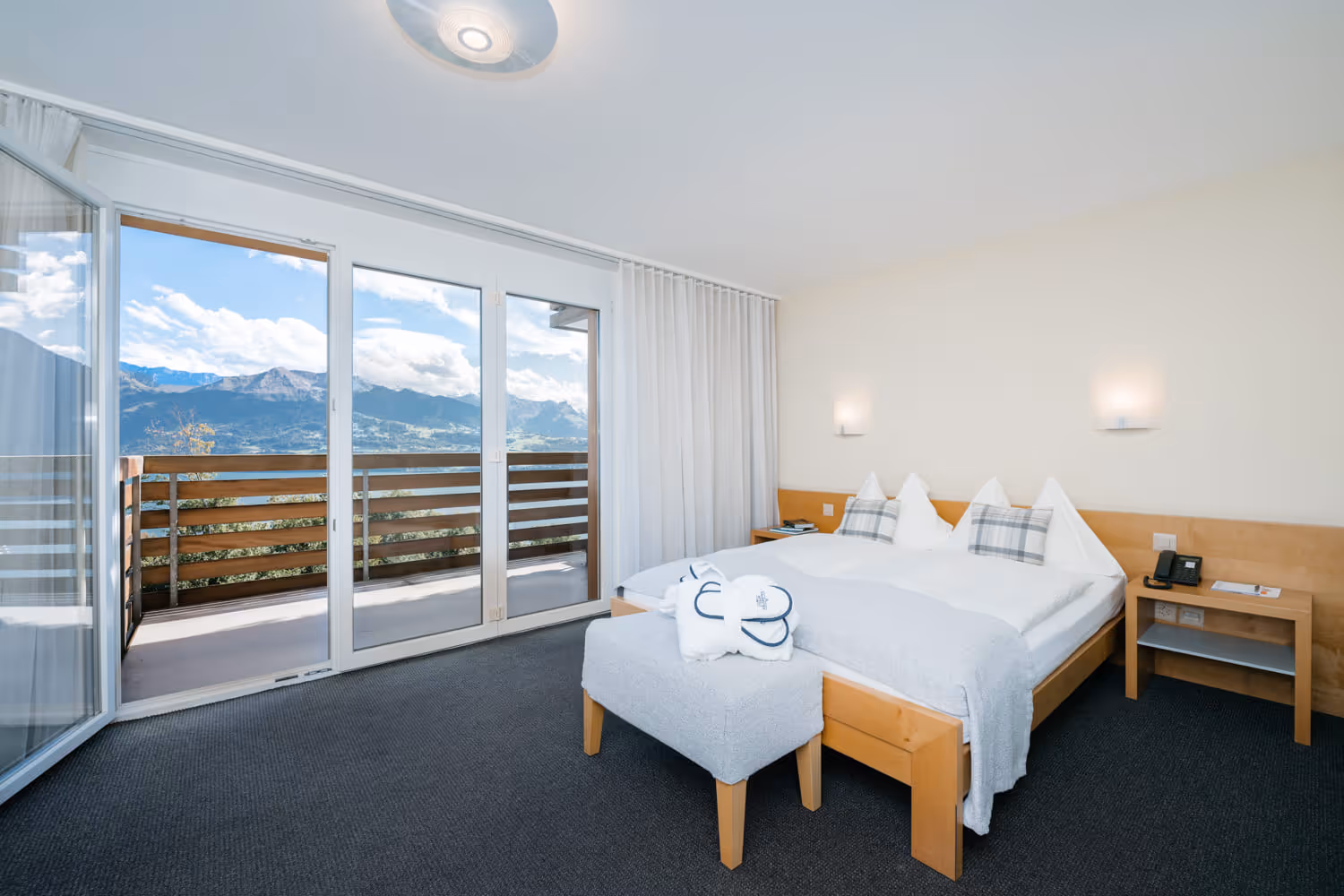 Chambre double  confort avec vue sur le lac dans le bâtiment Panoramahaus