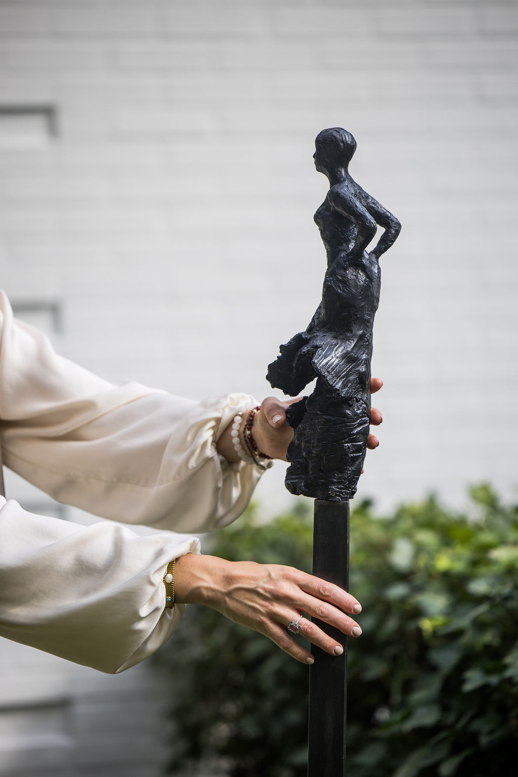 Sculpture in bronze by Belgian artist Anne De Mol. Edition of 8 + 4EA
Her techniques are varied, combining the strength of bronze, lightweight plaster and strings. In her works, the human remains at the center of its concerns, especially women, harboring sensuality, strength but also fragility. Balanced on top of sprawling socles, tangled in inextricable network of strings coated with plaster, movements or contemplative to the wide world around them, her bronze sculpted figures are invitations to jump in with both feet in the intoxicating world of Anne De Mol. An ode to life!