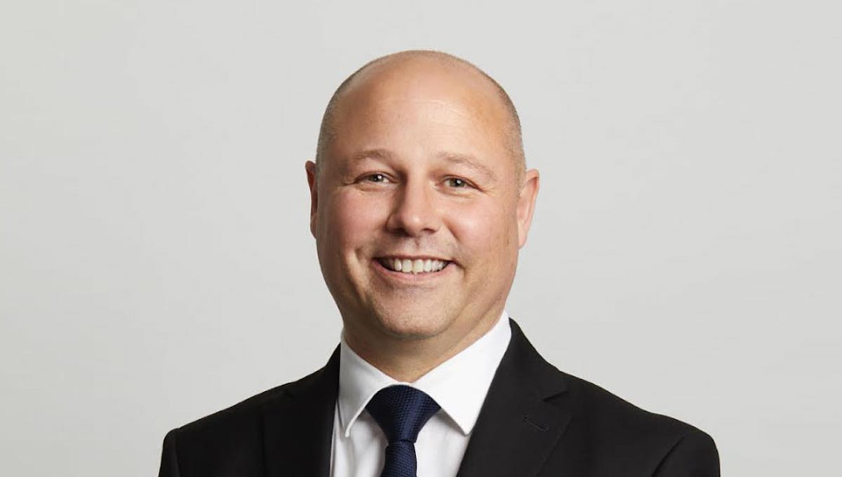 Dr Andrew Ingles