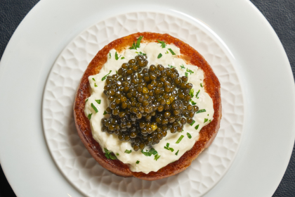 close up photo of bruschetta