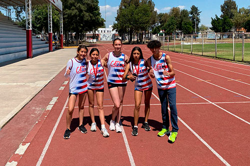 Alumnos de preparatoria en el torneo Anáhuac