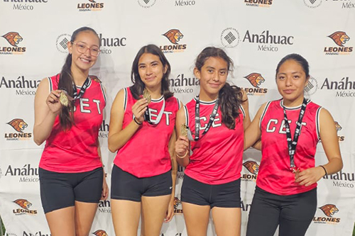 Alumnos de preparatoria en el torneo Anáhuac