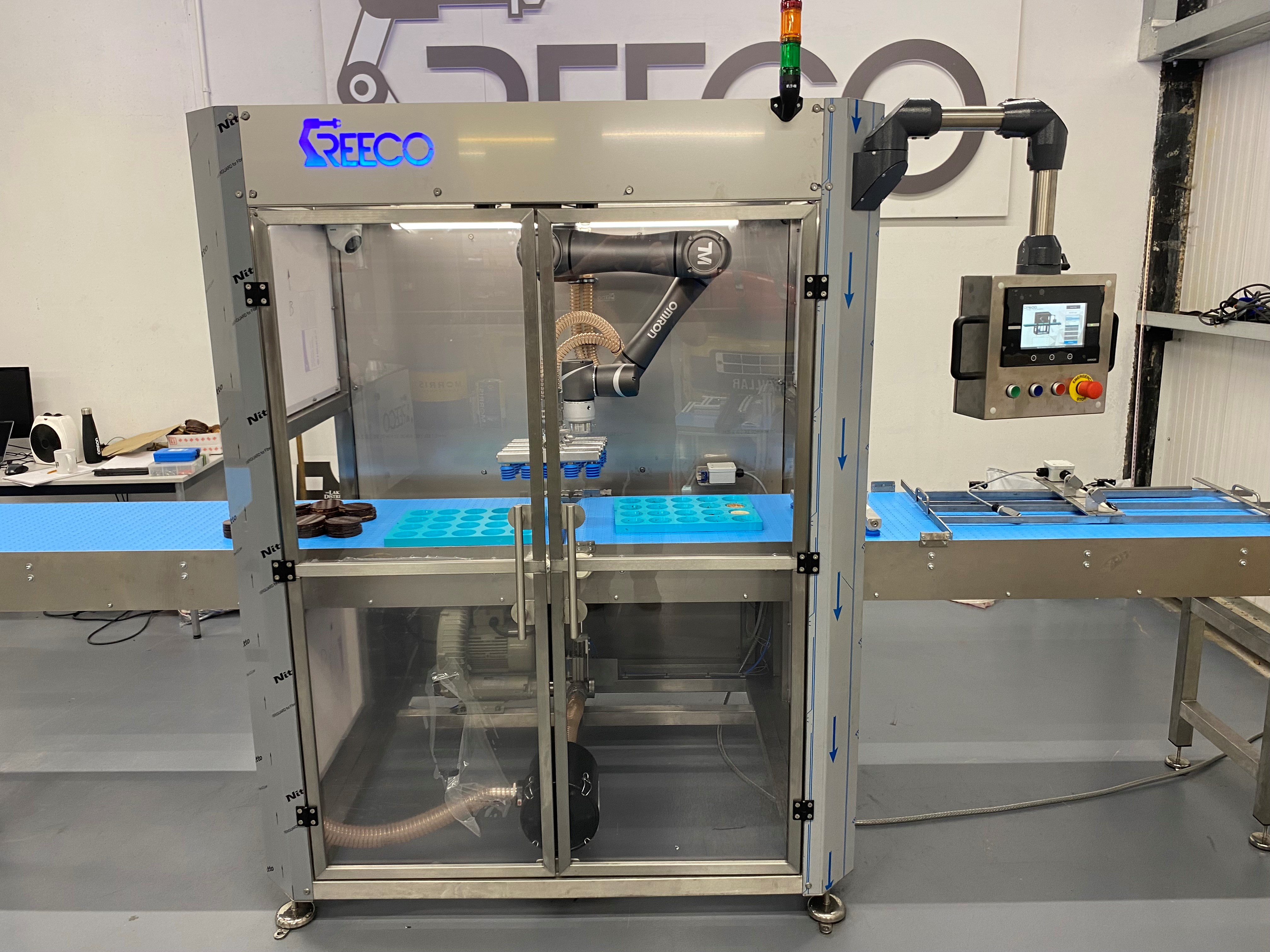 Reeco CP600 case packing cell