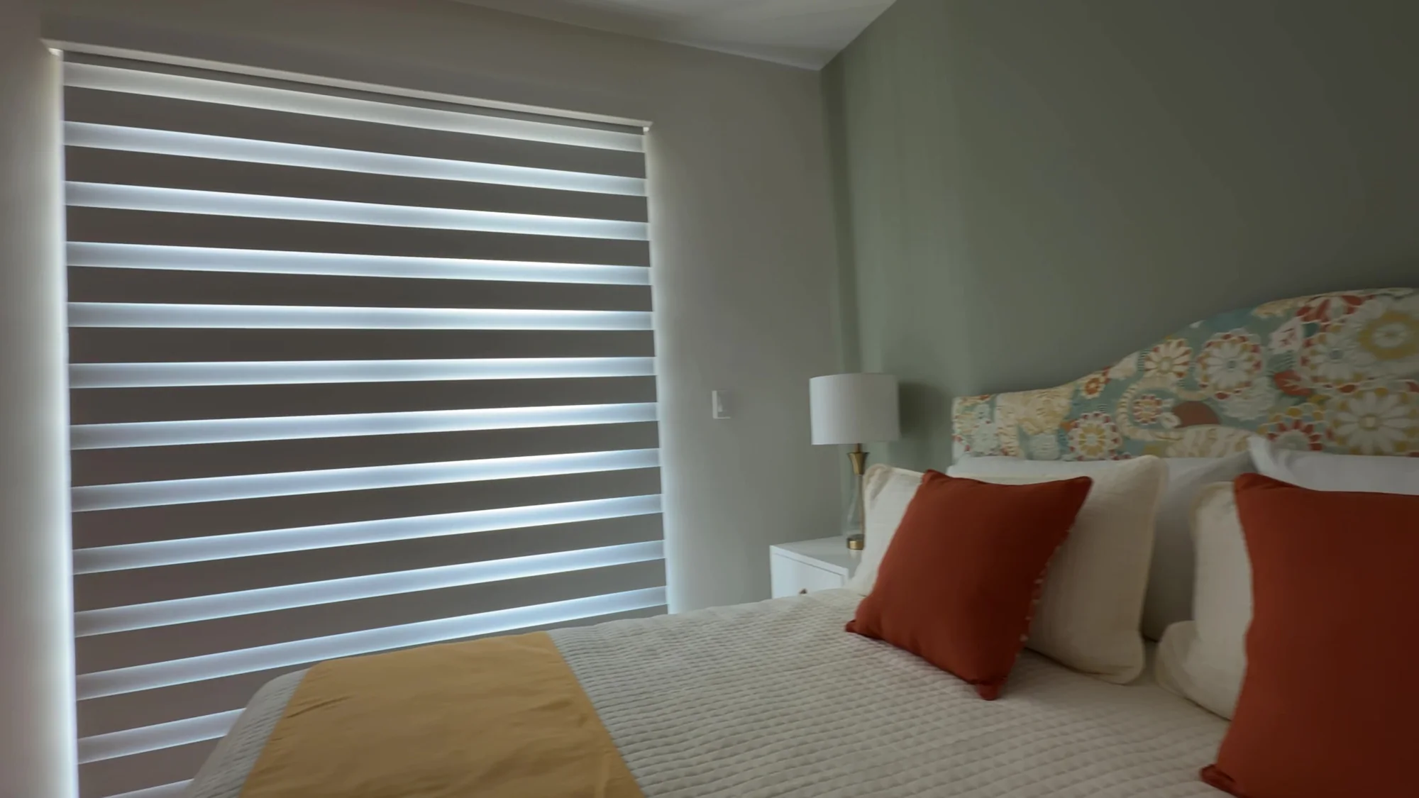 Closer view of the coral bedroom shade.
