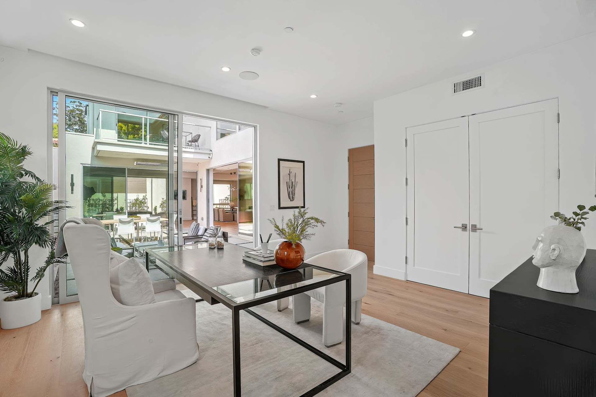 Fairburn Ave, Los Angeles – gallery photo 9