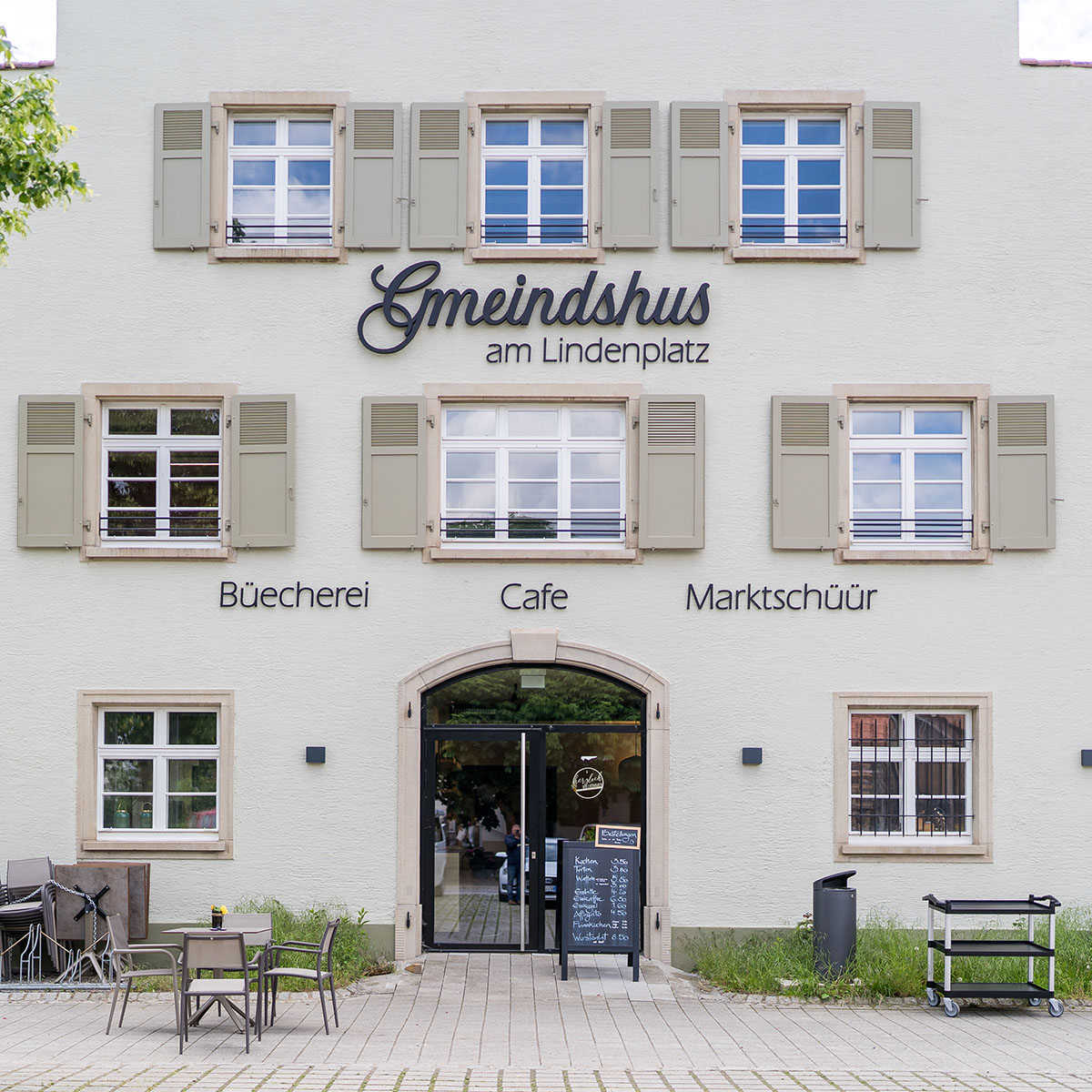 Werbetechnik Schriftzug am Haus