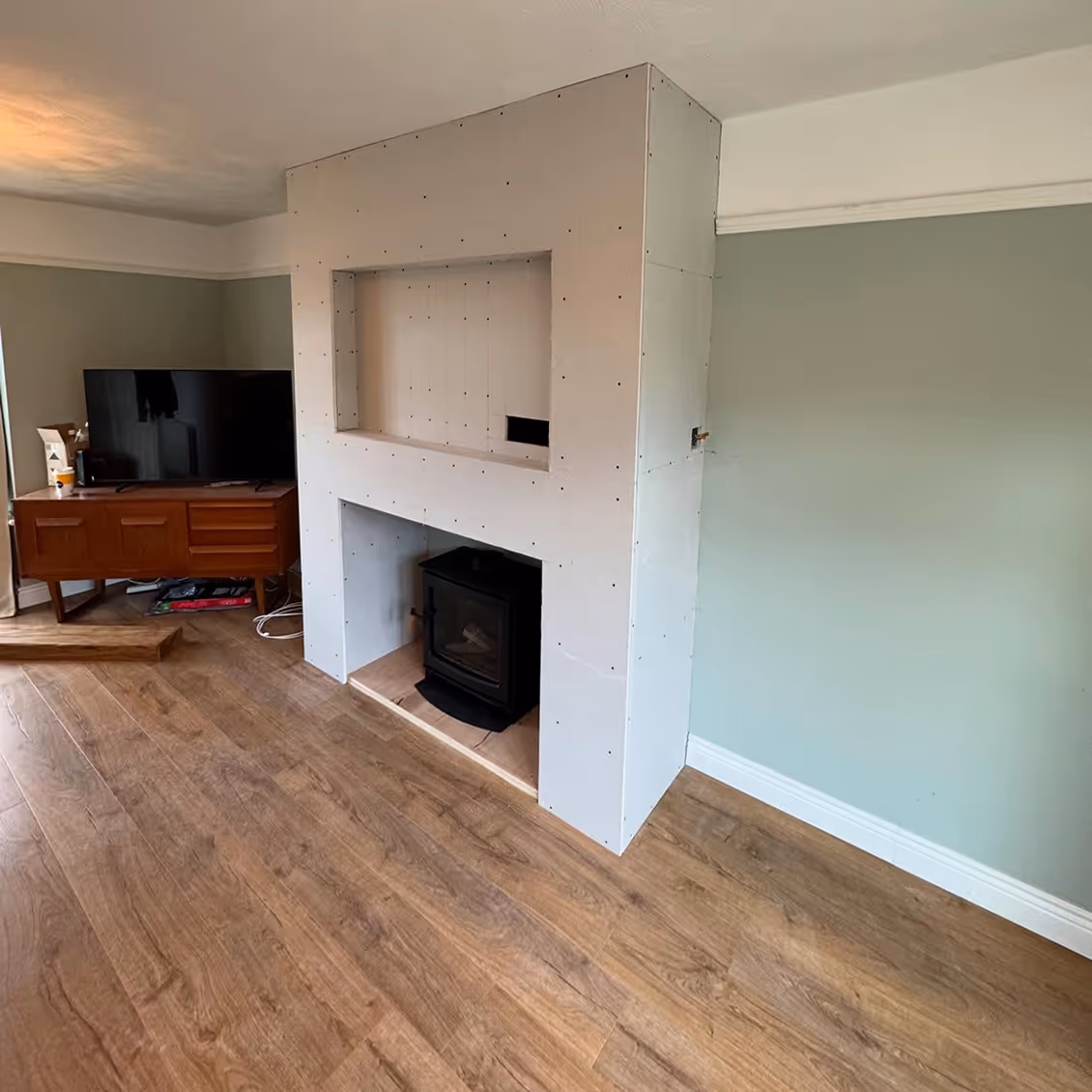 Chimney breast during the job