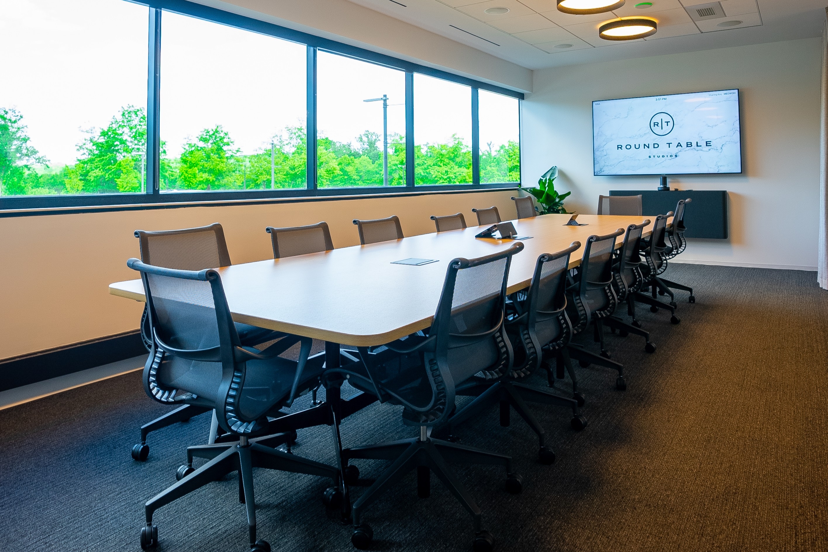 A high end rentable meeting space in Berkeley Heights