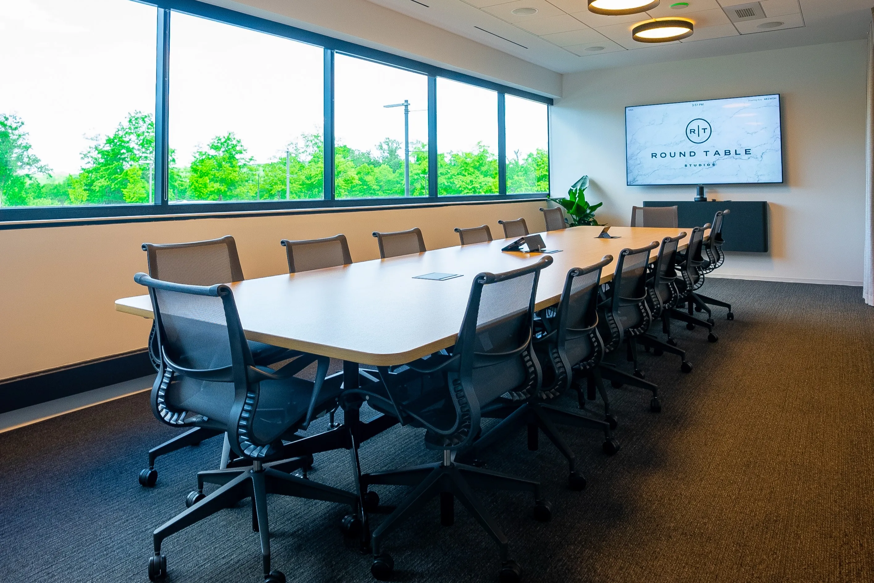 A high end rentable meeting space in Berkeley Heights