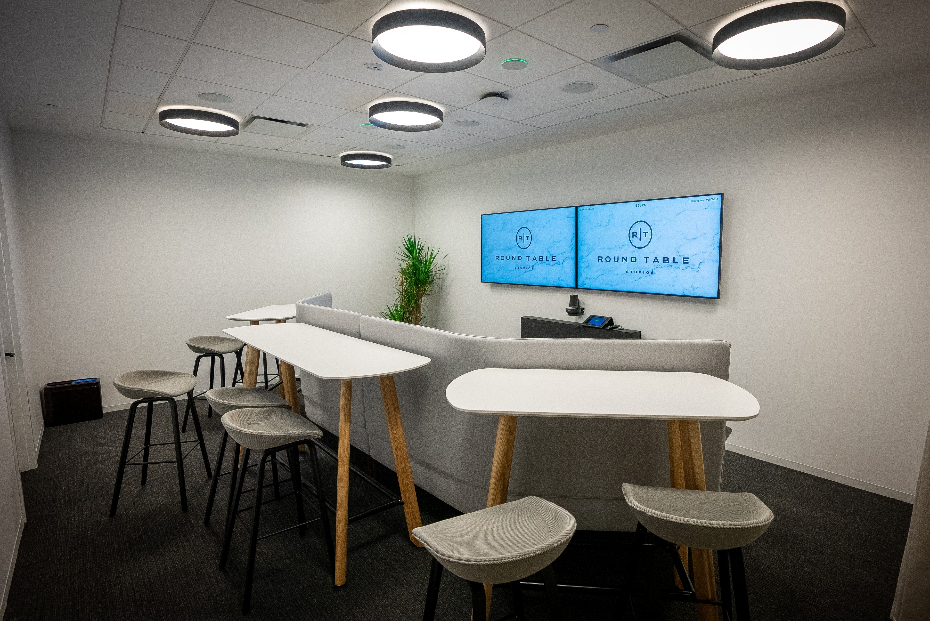 A high end rentable meeting space in Berkeley Heights