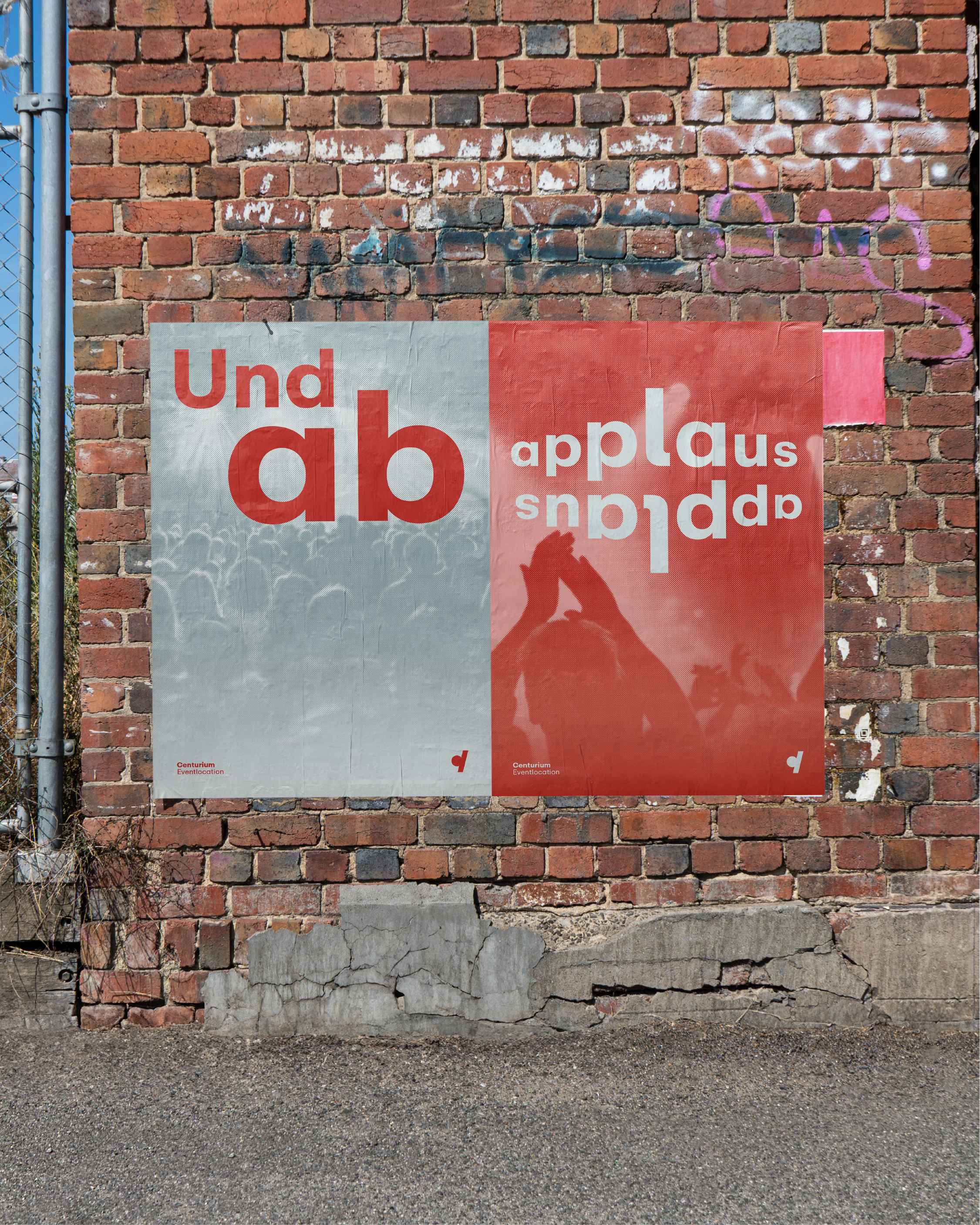 Zwei Plakate